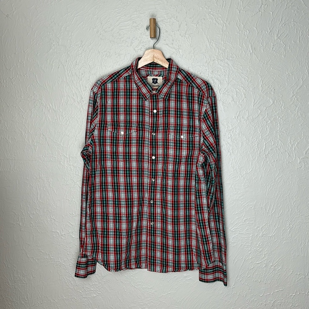 Levi’s shirt